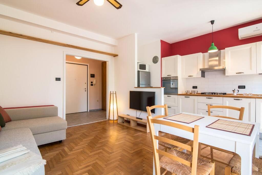 Enjoy Home - Bilocale Sulle Riviere A Due Passi Dalla Specola Падуа Екстериор снимка